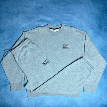 Conjunto Nike x Stussy Washed Fleece